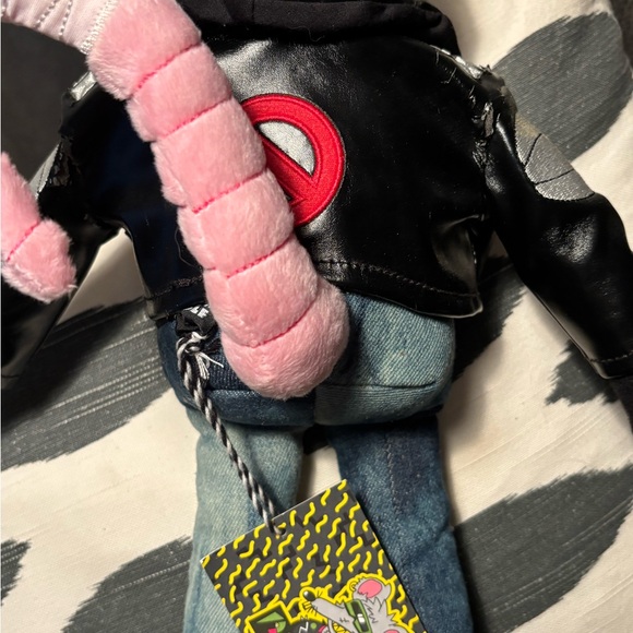 Meow Wolf Claire Sanders Platzo Plush Mouse Toy Pink and Black Outfit - Picture 5 of 6